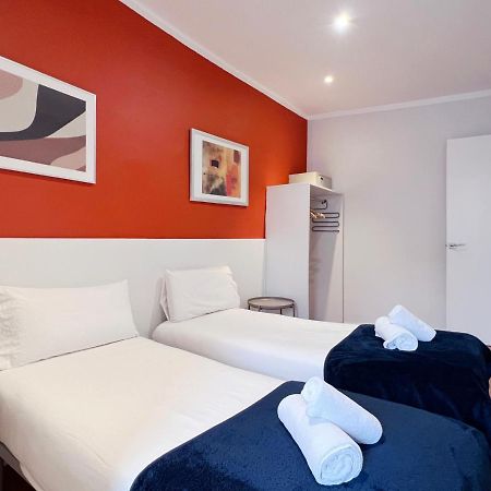 Stay U-Nique Apartments Travessera Barcelona Ngoại thất bức ảnh